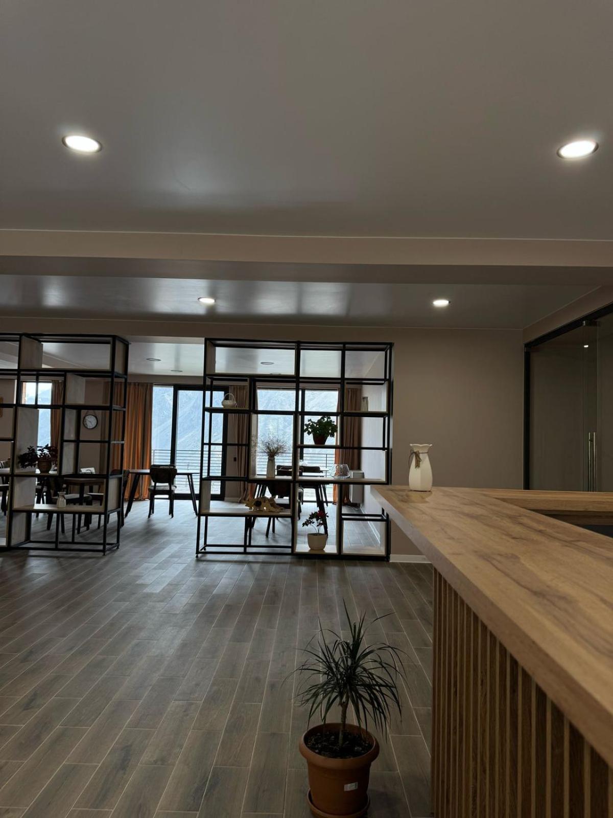 Kazbegi Hotel Grand View Eksteriør billede